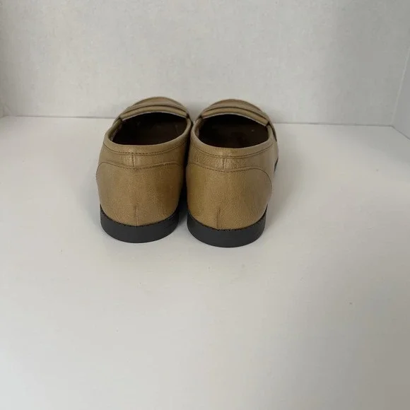 Kelly and Katie tan slip-on penny loafer dress causal shoe flat women's 6.5 - Picture 6 of 9